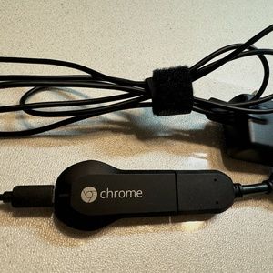 Google Chrome Cast--excellent condition and easy to use